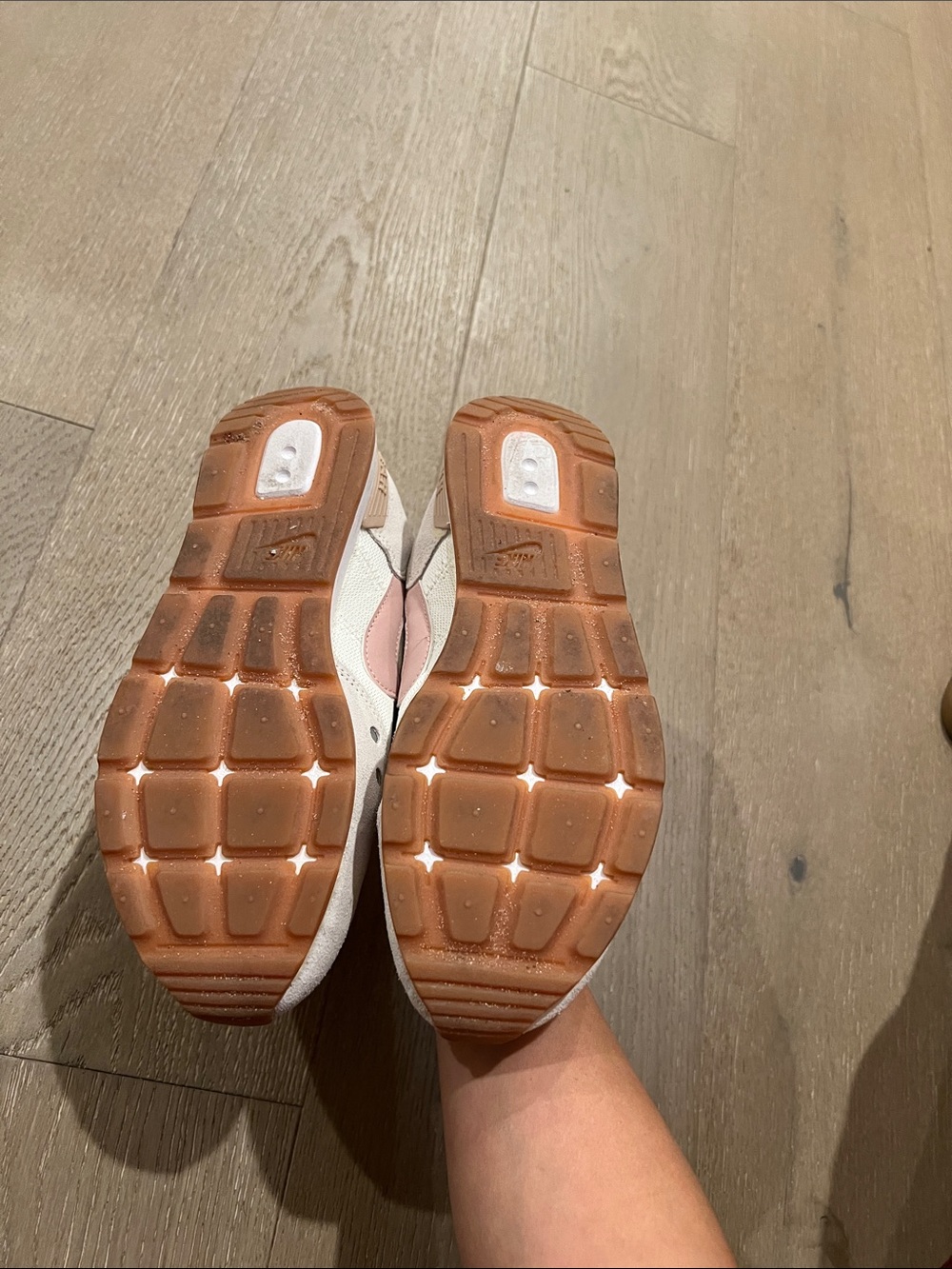 Nike Women’s White & Blush Retro Runner Sneaker - Picture 6 of 7